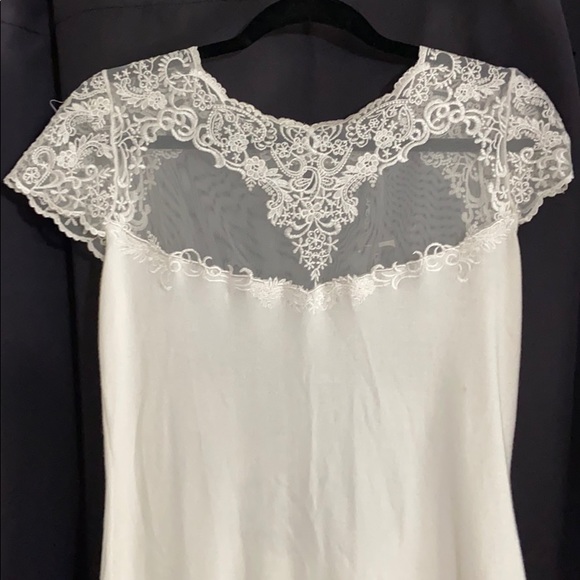 White lace dress - Picture 4 of 6